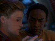 ariane179254_StarTrekVoyager_1x01_1x02-Caretaker_6939.jpg