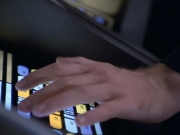 ariane179254_StarTrekVoyager_1x01_1x02-Caretaker_6941.jpg