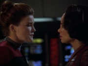 ariane179254_StarTrekVoyager_1x01_1x02-Caretaker_7001.jpg
