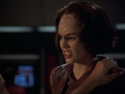 ariane179254_StarTrekVoyager_1x01_1x02-Caretaker_7011.jpg