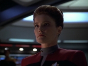 ariane179254_StarTrekVoyager_1x01_1x02-Caretaker_7028.jpg
