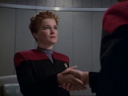 ariane179254_StarTrekVoyager_1x01_1x02-Caretaker_7183.jpg