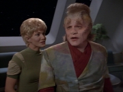 ariane179254_StarTrekVoyager_1x01_1x02-Caretaker_7220.jpg