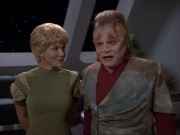 ariane179254_StarTrekVoyager_1x01_1x02-Caretaker_7226.jpg