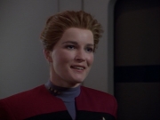 ariane179254_StarTrekVoyager_1x01_1x02-Caretaker_7230.jpg