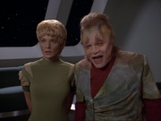 ariane179254_StarTrekVoyager_1x01_1x02-Caretaker_7236.jpg