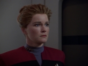 ariane179254_StarTrekVoyager_1x01_1x02-Caretaker_7284.jpg