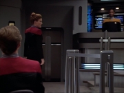 ariane179254_StarTrekVoyager_1x01_1x02-Caretaker_7308.jpg