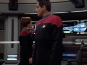 ariane179254_StarTrekVoyager_1x01_1x02-Caretaker_7319.jpg
