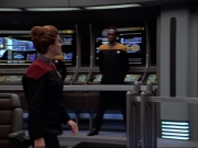 ariane179254_StarTrekVoyager_1x01_1x02-Caretaker_7323.jpg