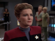 ariane179254_StarTrekVoyager_1x01_1x02-Caretaker_7335.jpg