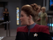 ariane179254_StarTrekVoyager_1x01_1x02-Caretaker_7336.jpg