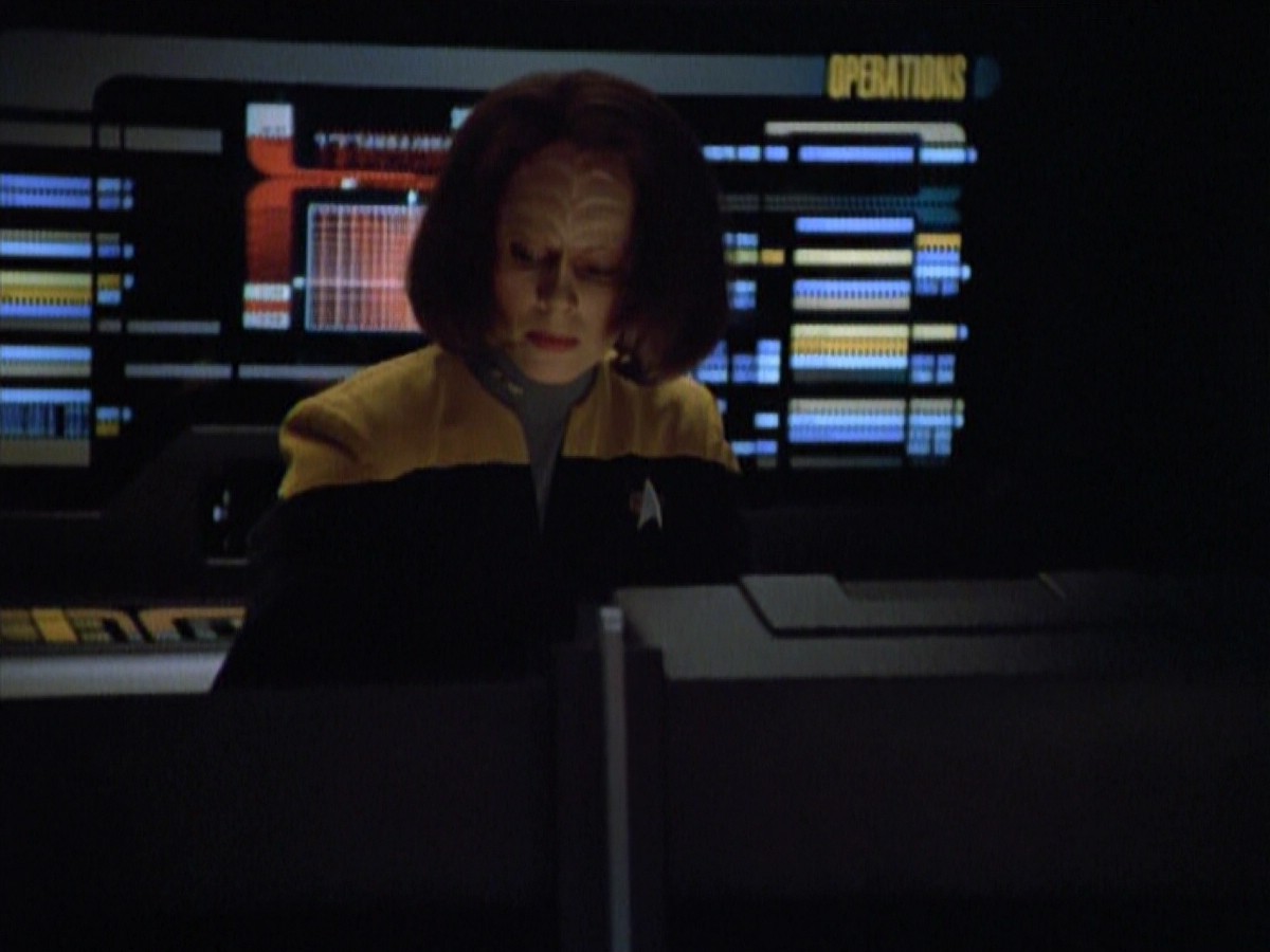 ariane179254_StarTrekVoyager_4x01-ScorpionPart2_0150.jpg