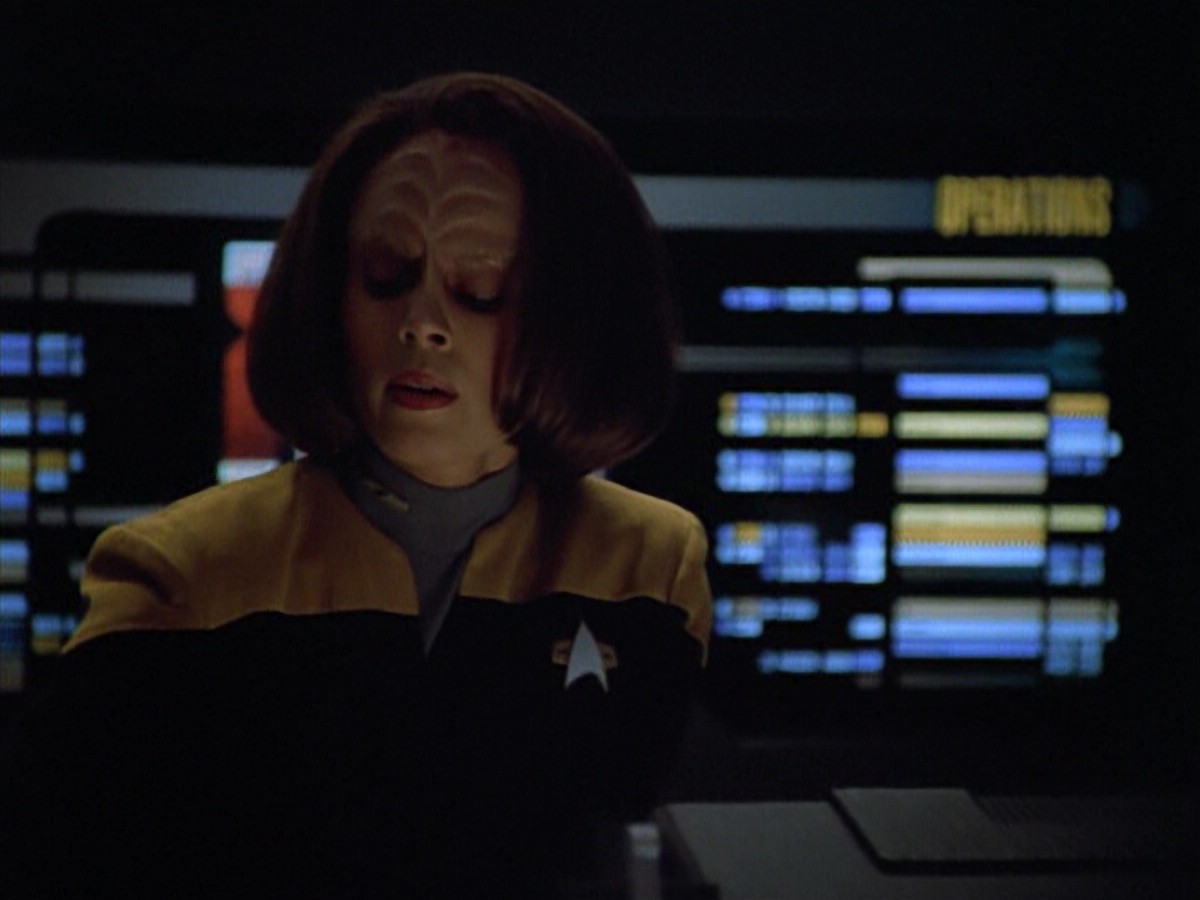 ariane179254_StarTrekVoyager_4x01-ScorpionPart2_0153.jpg