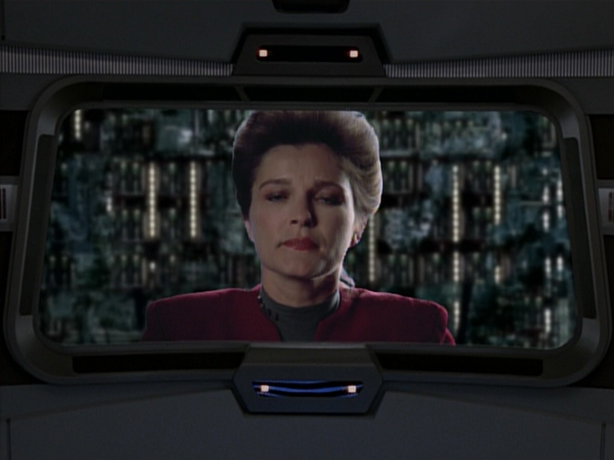 ariane179254_StarTrekVoyager_4x01-ScorpionPart2_0161.jpg