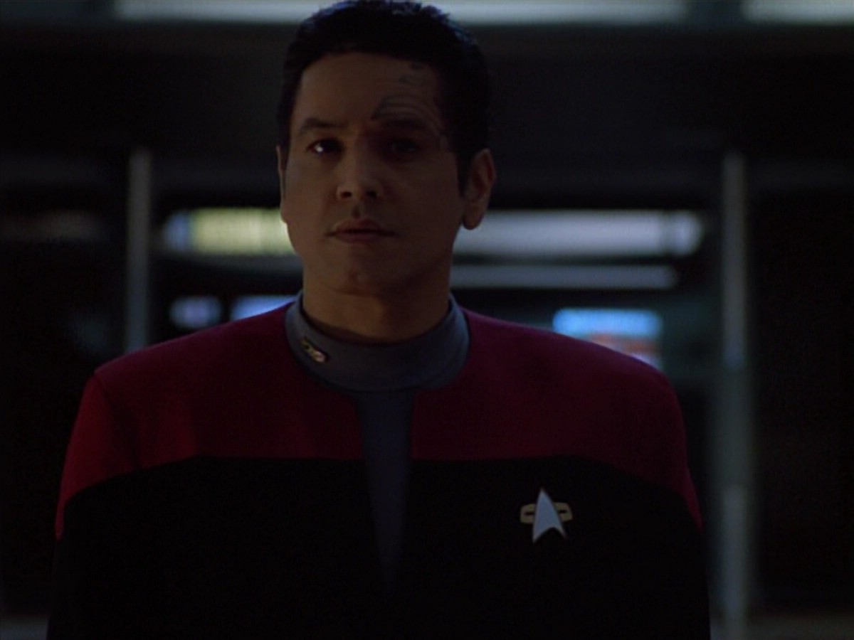 ariane179254_StarTrekVoyager_4x01-ScorpionPart2_0164.jpg