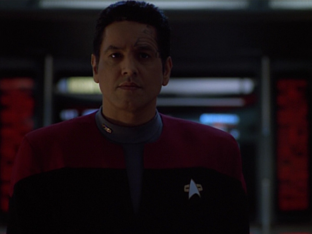 ariane179254_StarTrekVoyager_4x01-ScorpionPart2_0168.jpg