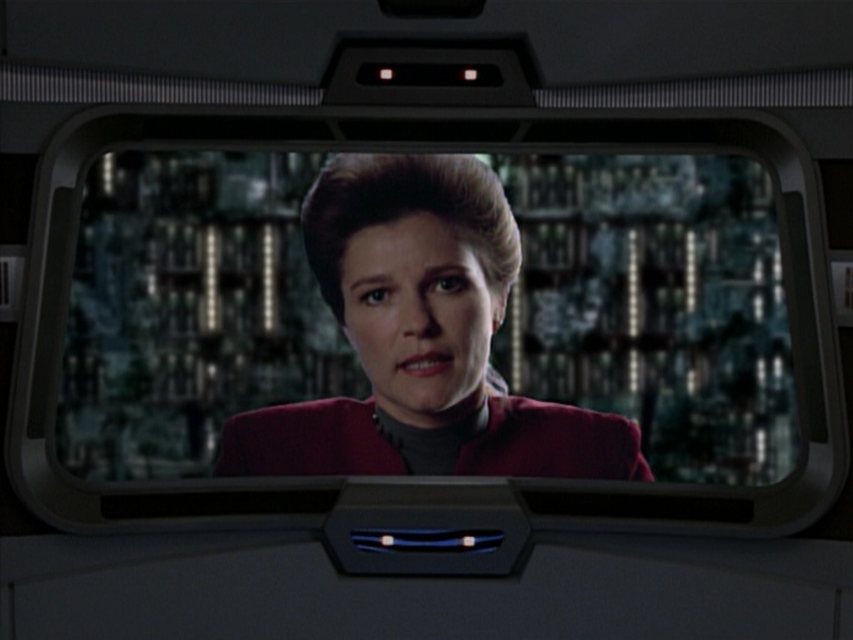 ariane179254_StarTrekVoyager_4x01-ScorpionPart2_0172.jpg