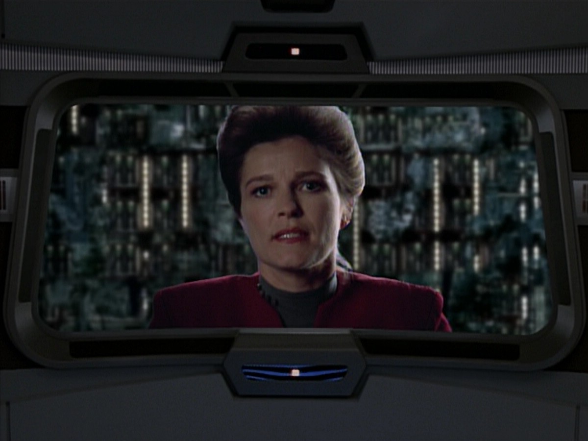 ariane179254_StarTrekVoyager_4x01-ScorpionPart2_0175.jpg