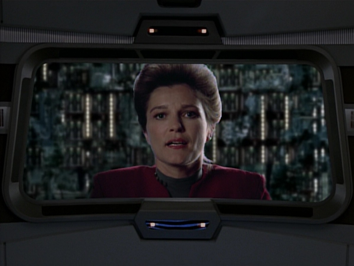 ariane179254_StarTrekVoyager_4x01-ScorpionPart2_0195.jpg