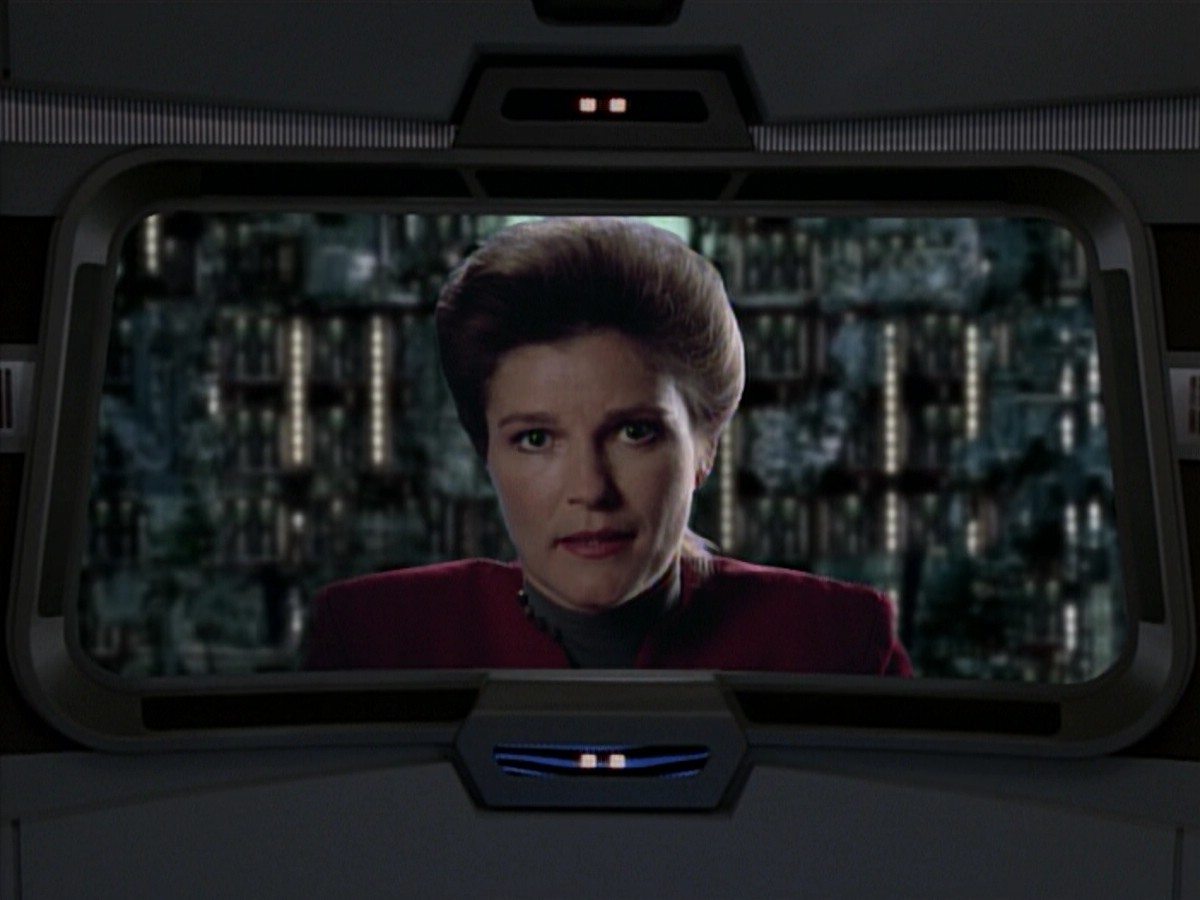 ariane179254_StarTrekVoyager_4x01-ScorpionPart2_0202.jpg