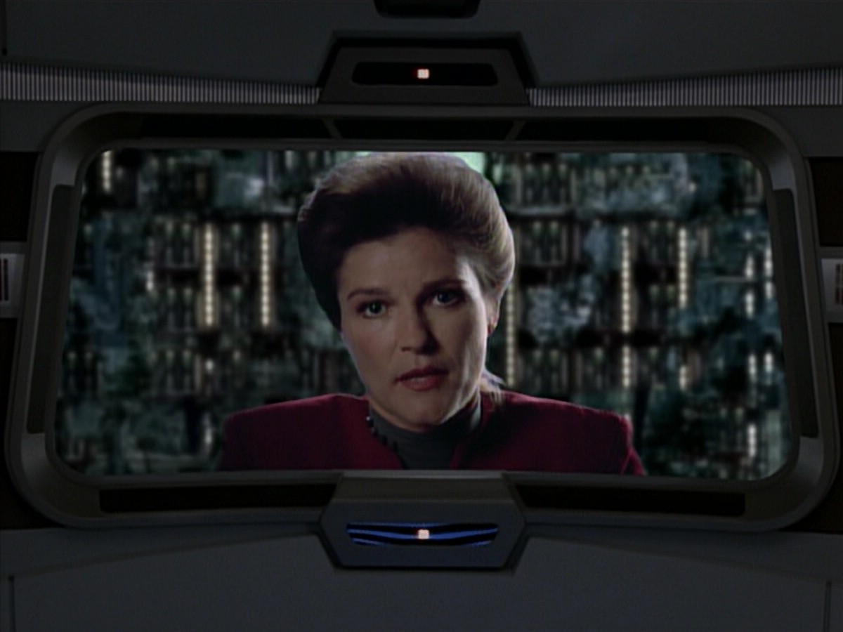 ariane179254_StarTrekVoyager_4x01-ScorpionPart2_0214.jpg