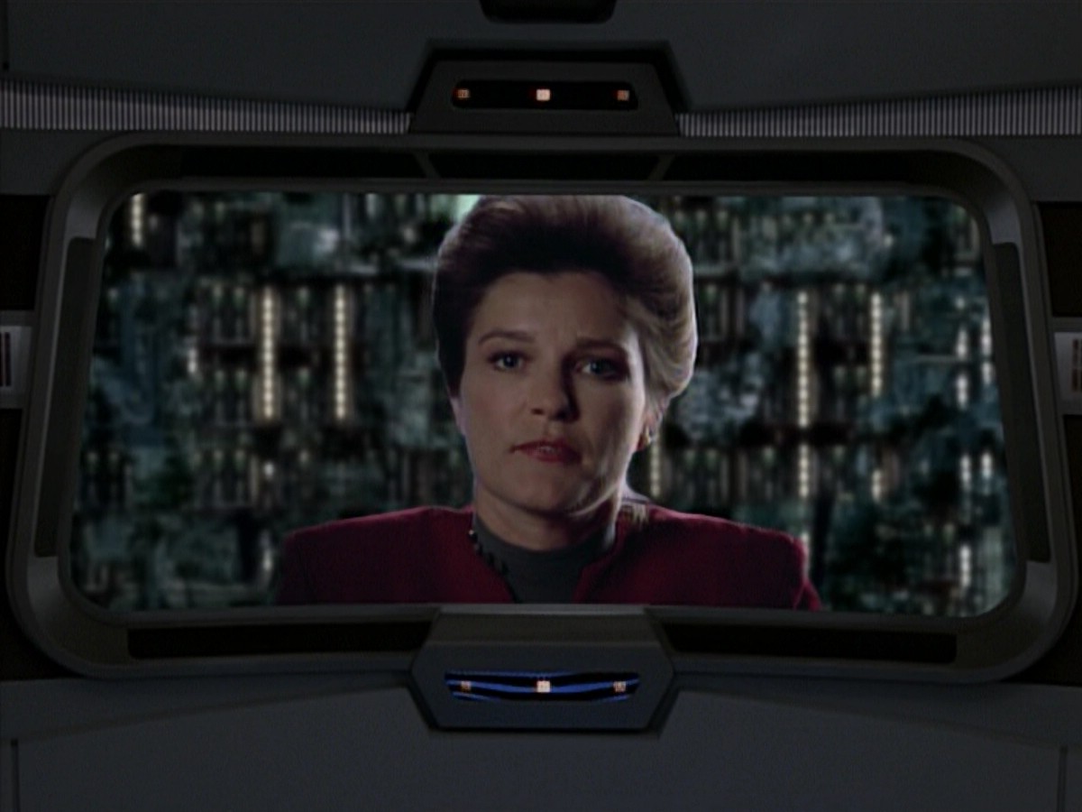 ariane179254_StarTrekVoyager_4x01-ScorpionPart2_0218.jpg