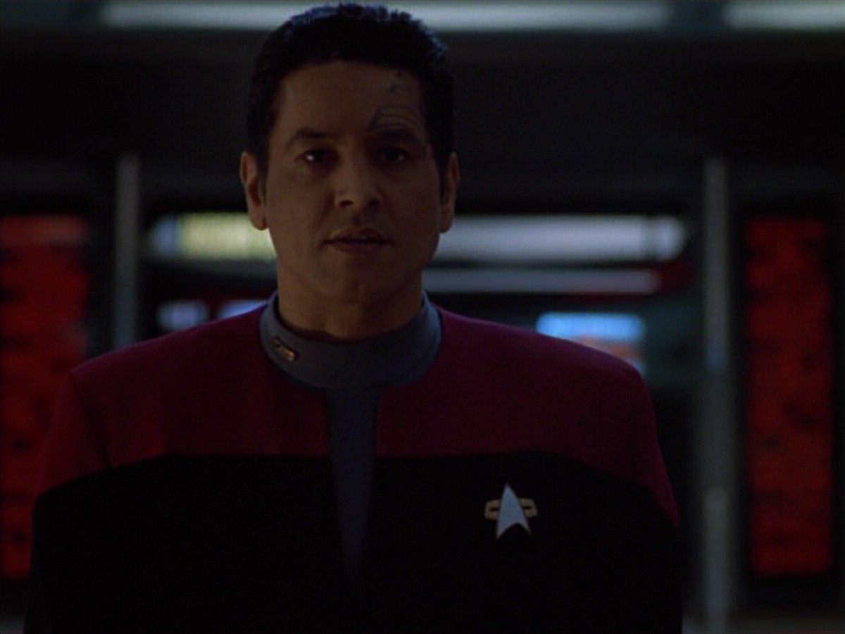 ariane179254_StarTrekVoyager_4x01-ScorpionPart2_0232.jpg