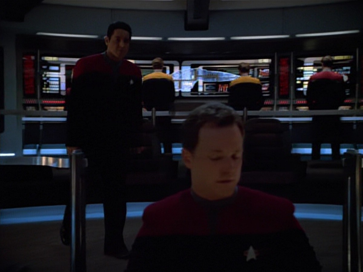 ariane179254_StarTrekVoyager_4x01-ScorpionPart2_0234.jpg