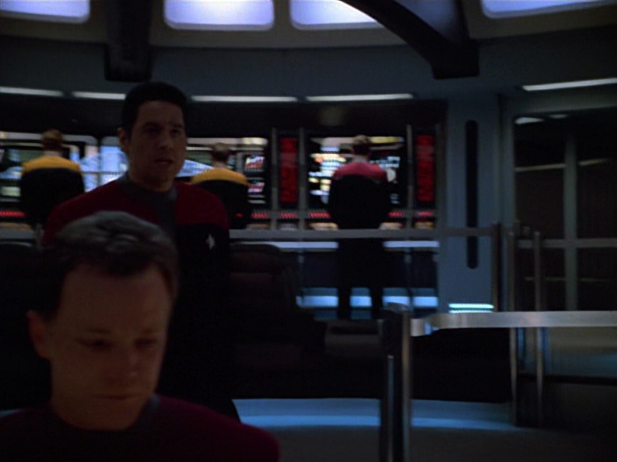 ariane179254_StarTrekVoyager_4x01-ScorpionPart2_0236.jpg