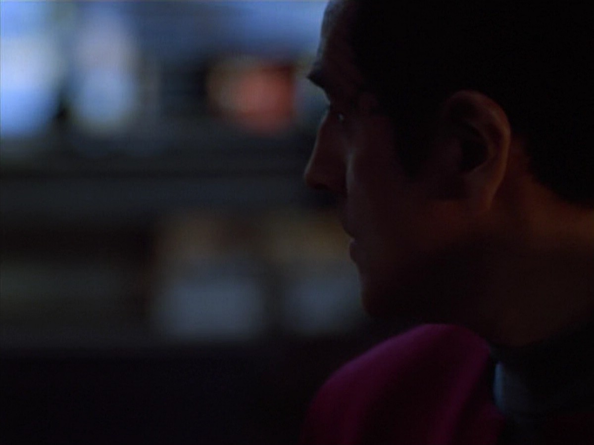 ariane179254_StarTrekVoyager_4x01-ScorpionPart2_0268.jpg