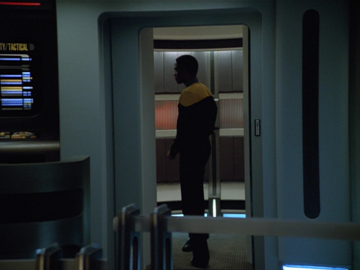 ariane179254_StarTrekVoyager_4x01-ScorpionPart2_0274.jpg
