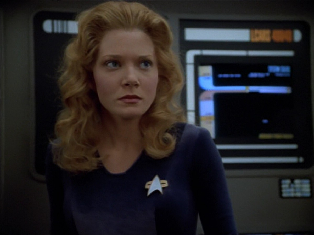 ariane179254_StarTrekVoyager_4x01-ScorpionPart2_0648.jpg