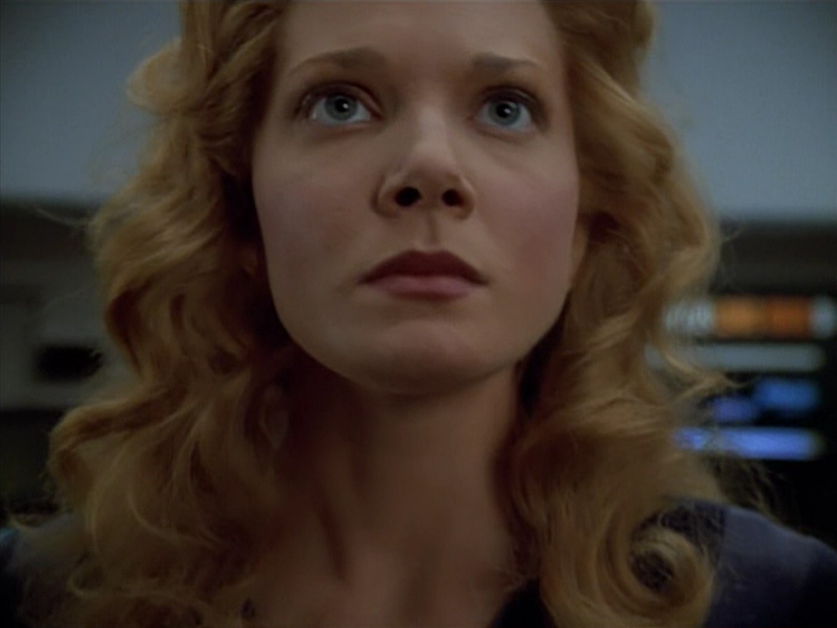 ariane179254_StarTrekVoyager_4x01-ScorpionPart2_0653.jpg