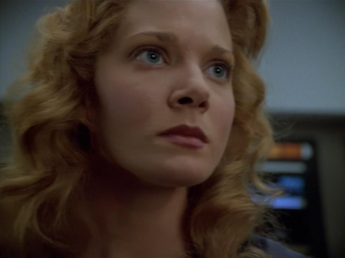 ariane179254_StarTrekVoyager_4x01-ScorpionPart2_0654.jpg