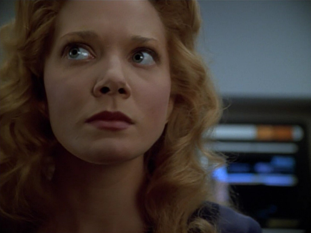 ariane179254_StarTrekVoyager_4x01-ScorpionPart2_0655.jpg