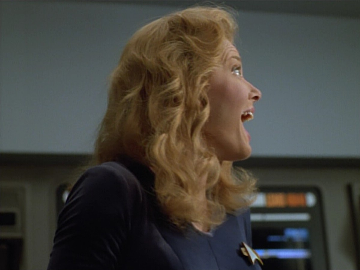 ariane179254_StarTrekVoyager_4x01-ScorpionPart2_0658.jpg