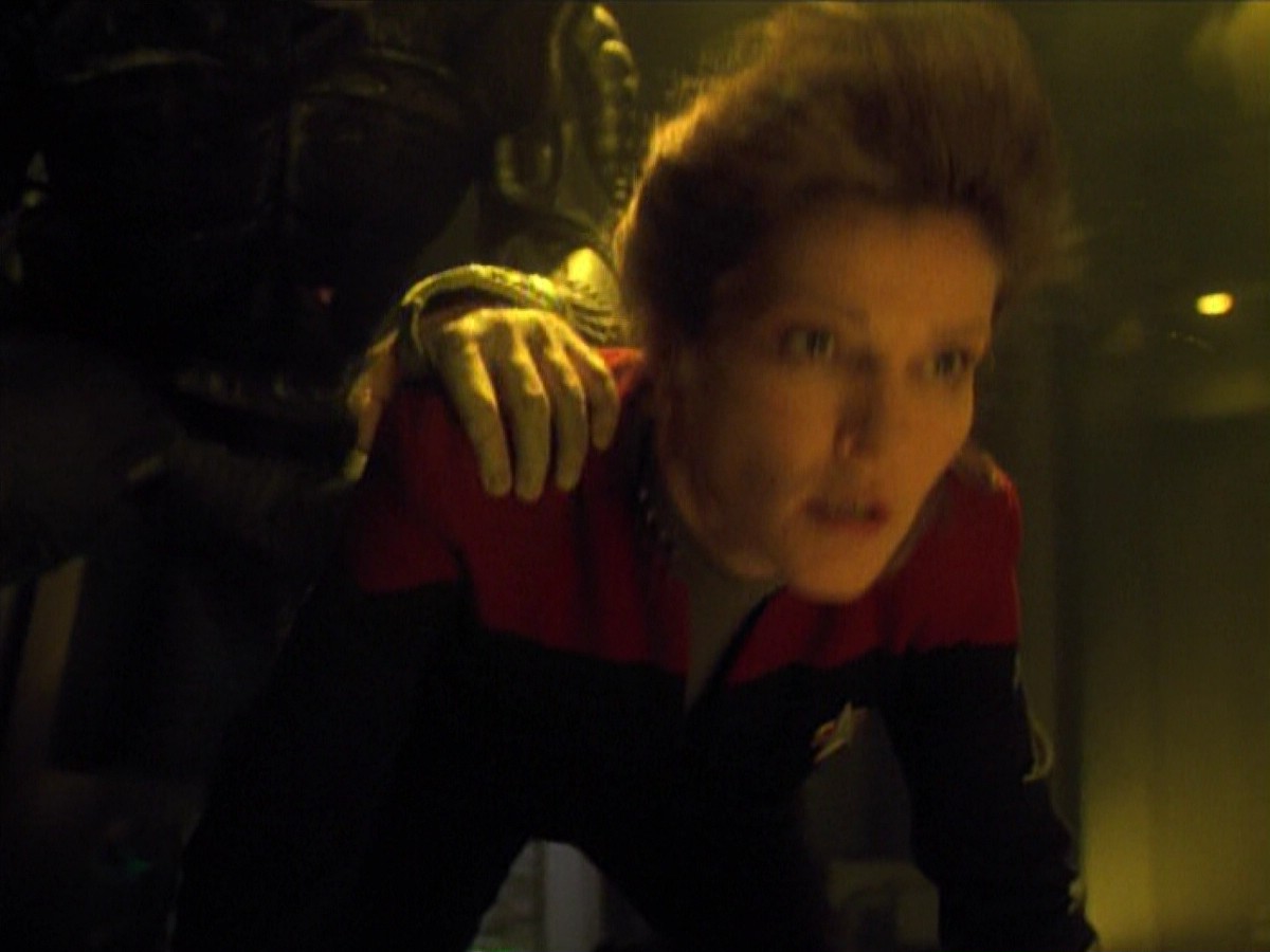 ariane179254_StarTrekVoyager_4x01-ScorpionPart2_0760.jpg