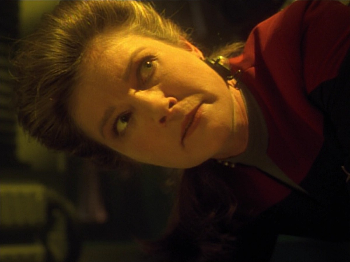 ariane179254_StarTrekVoyager_4x01-ScorpionPart2_0840.jpg
