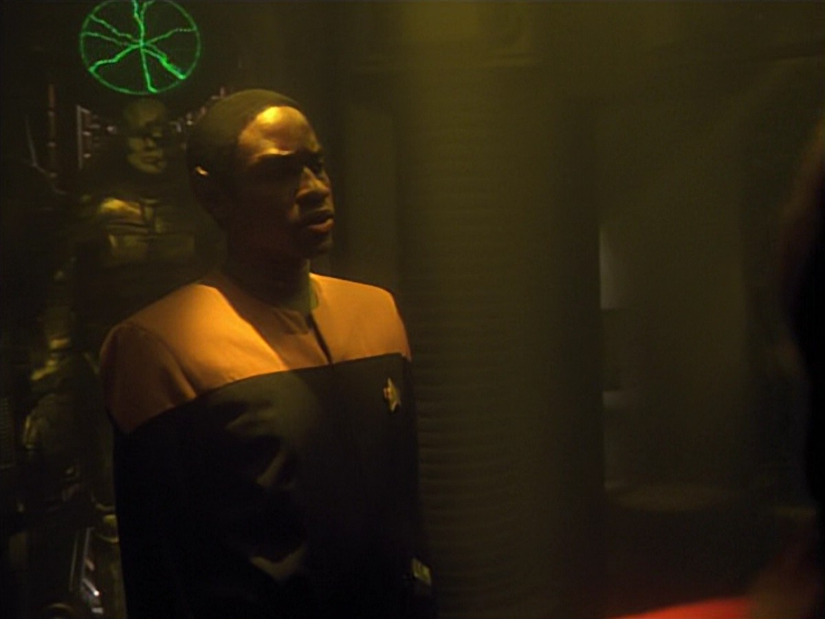 ariane179254_StarTrekVoyager_4x01-ScorpionPart2_0935.jpg