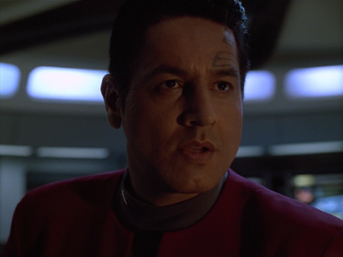 ariane179254_StarTrekVoyager_4x01-ScorpionPart2_1524.jpg