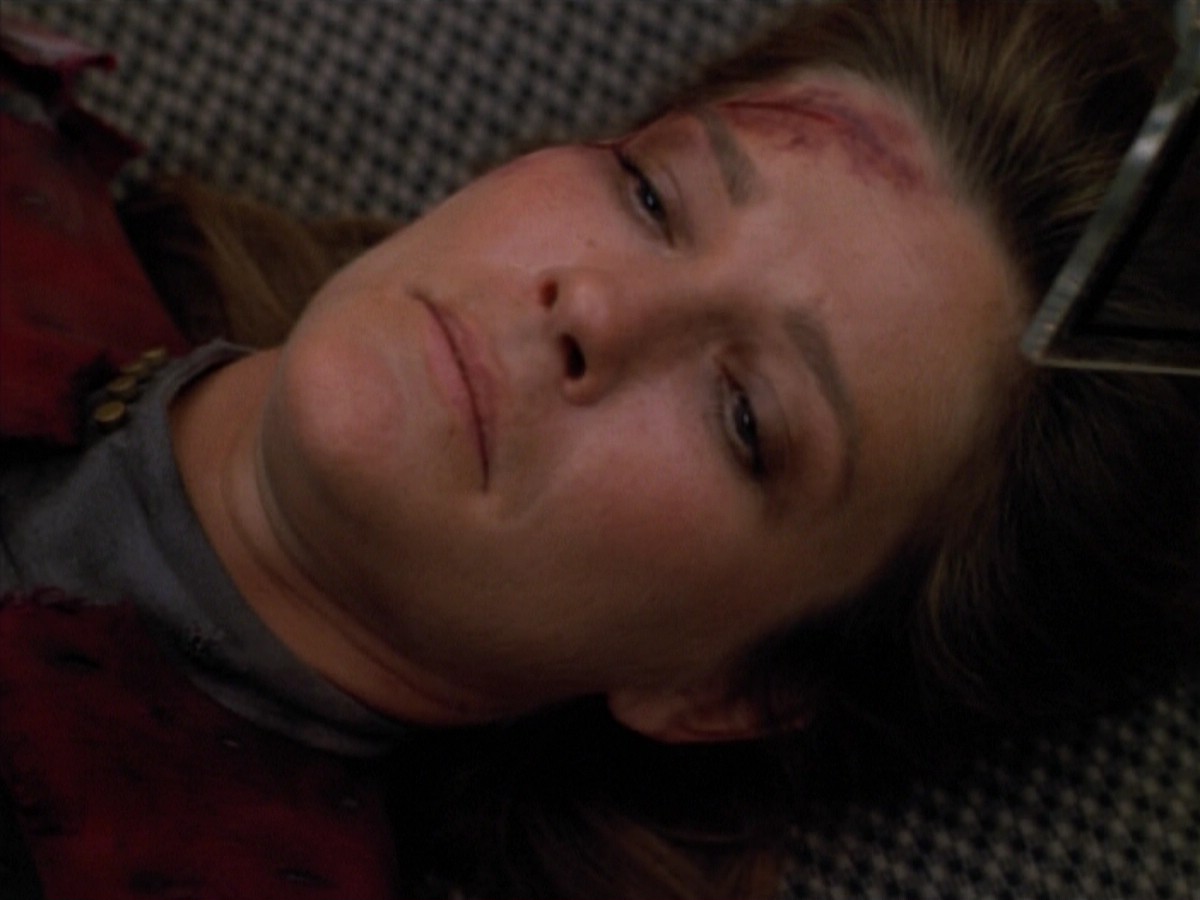 ariane179254_StarTrekVoyager_4x01-ScorpionPart2_1751.jpg