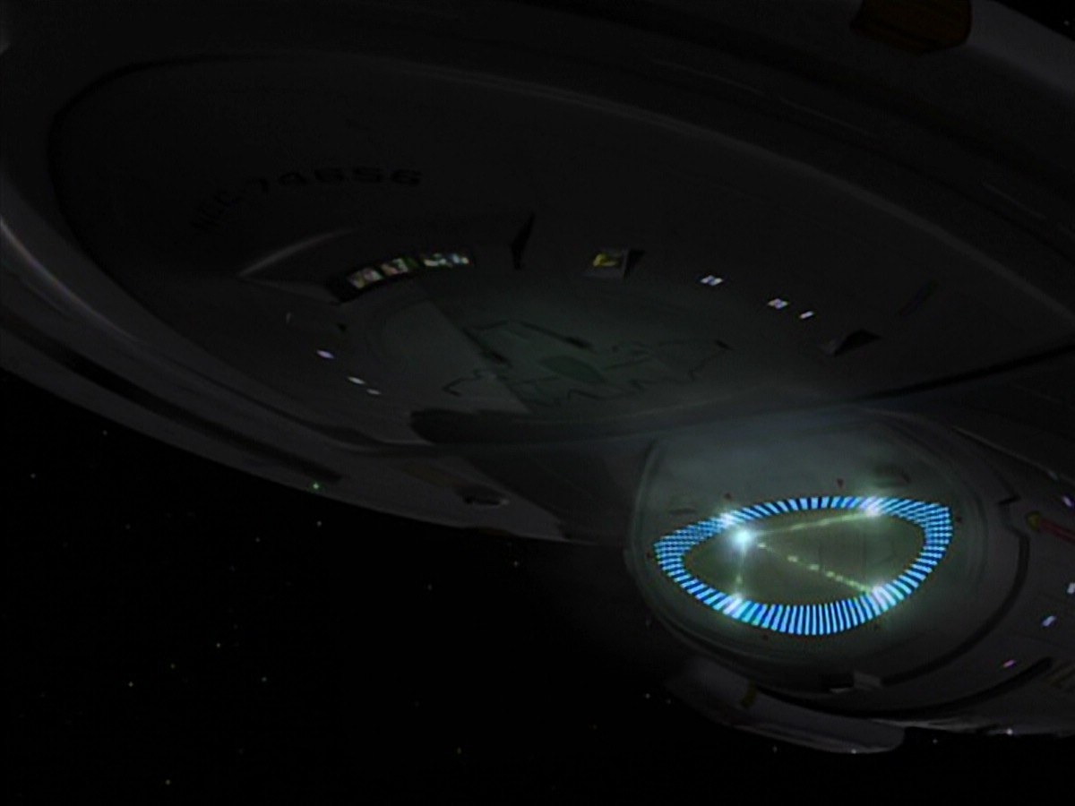 ariane179254_StarTrekVoyager_4x01-ScorpionPart2_2334.jpg