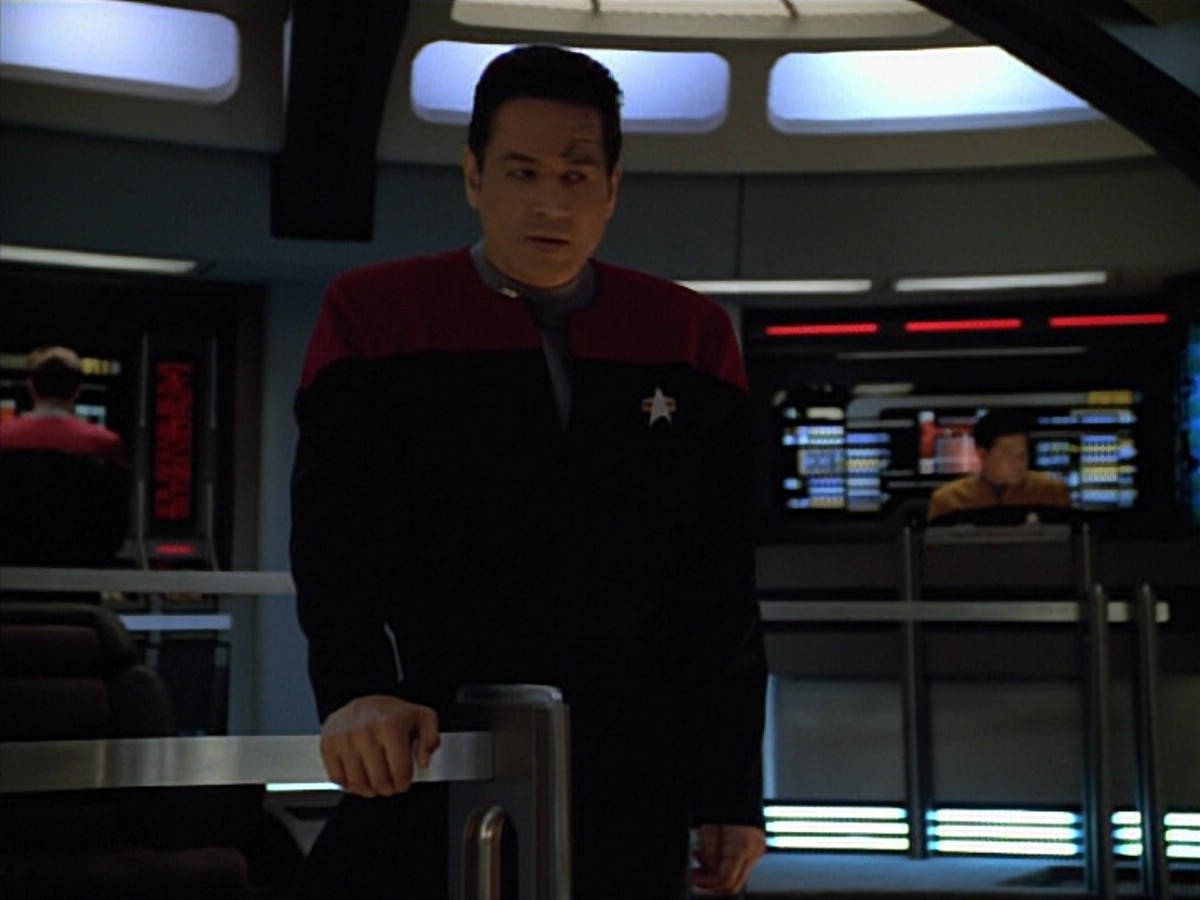 ariane179254_StarTrekVoyager_4x01-ScorpionPart2_2347.jpg