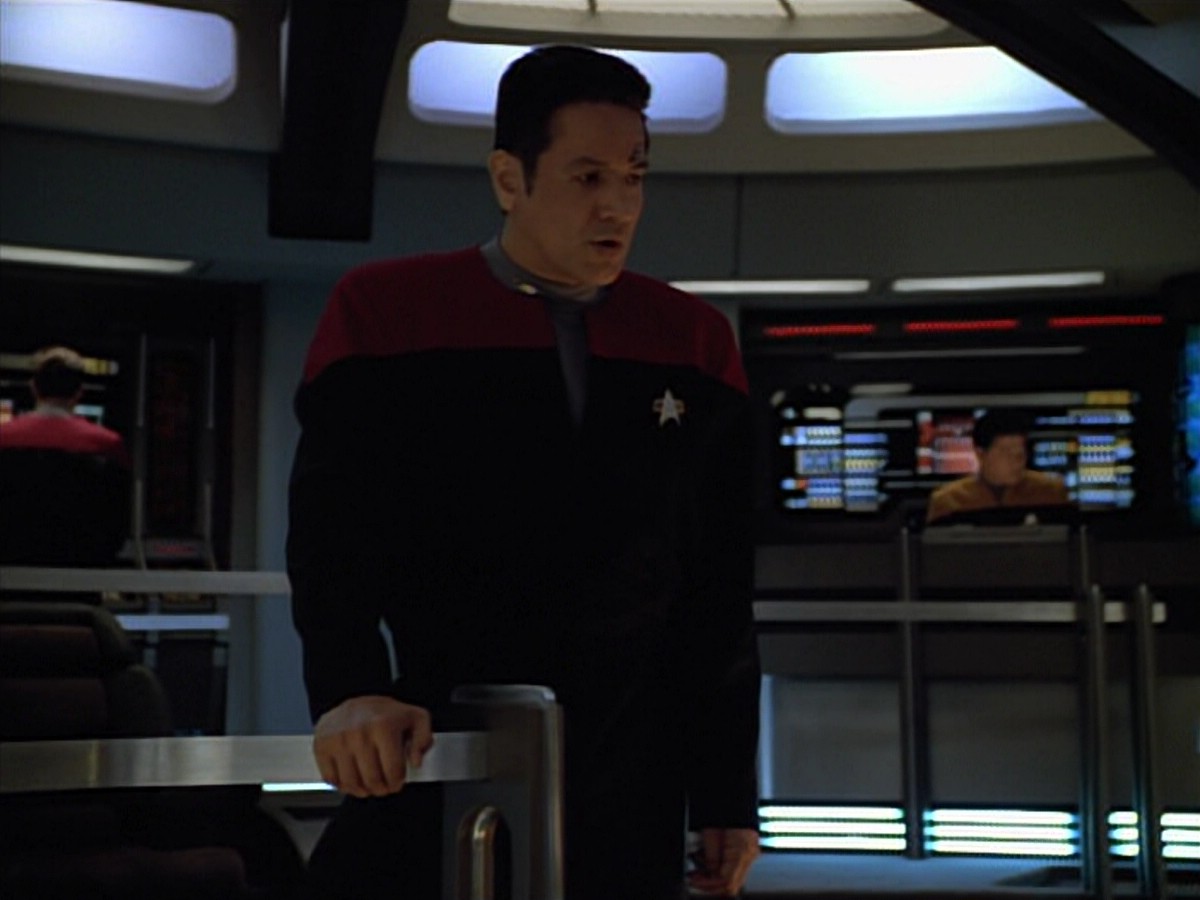 ariane179254_StarTrekVoyager_4x01-ScorpionPart2_2348.jpg