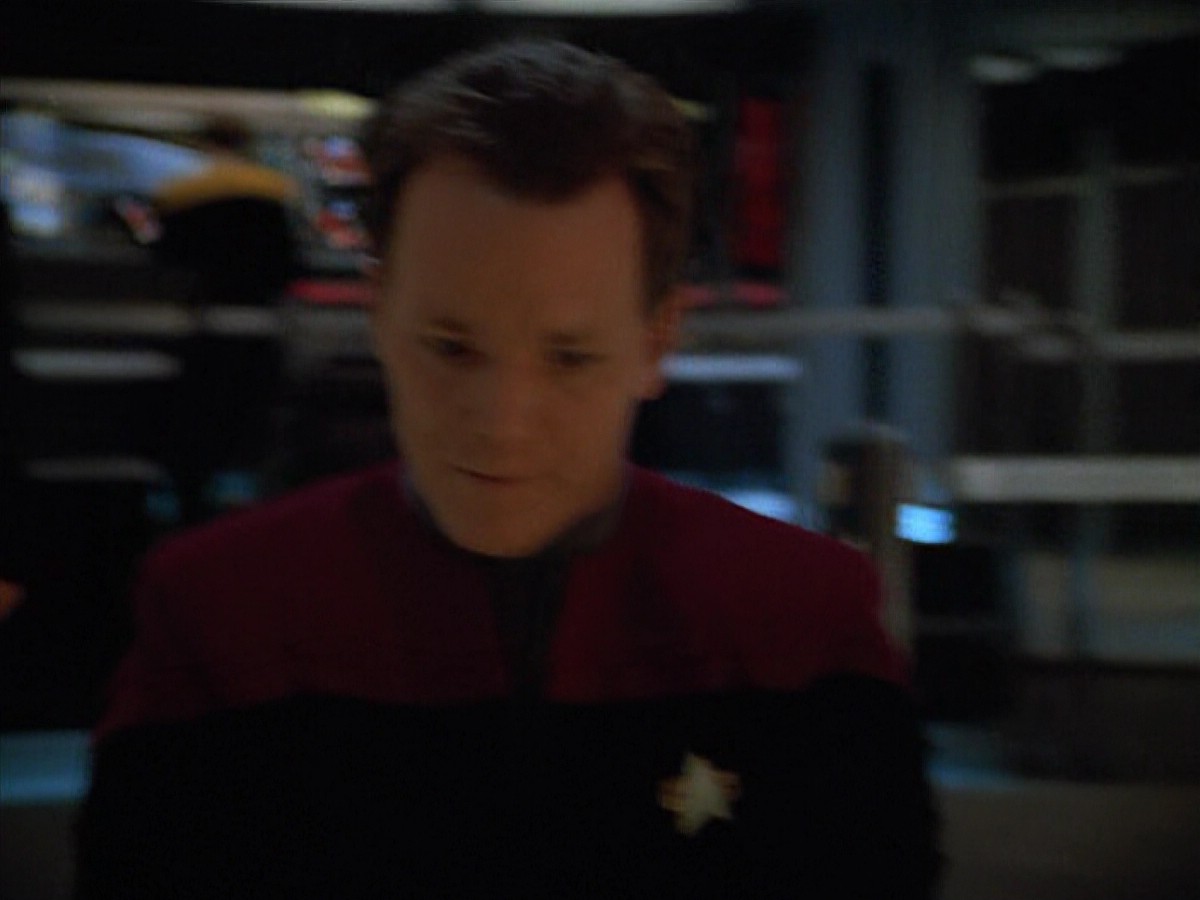 ariane179254_StarTrekVoyager_4x01-ScorpionPart2_2355.jpg