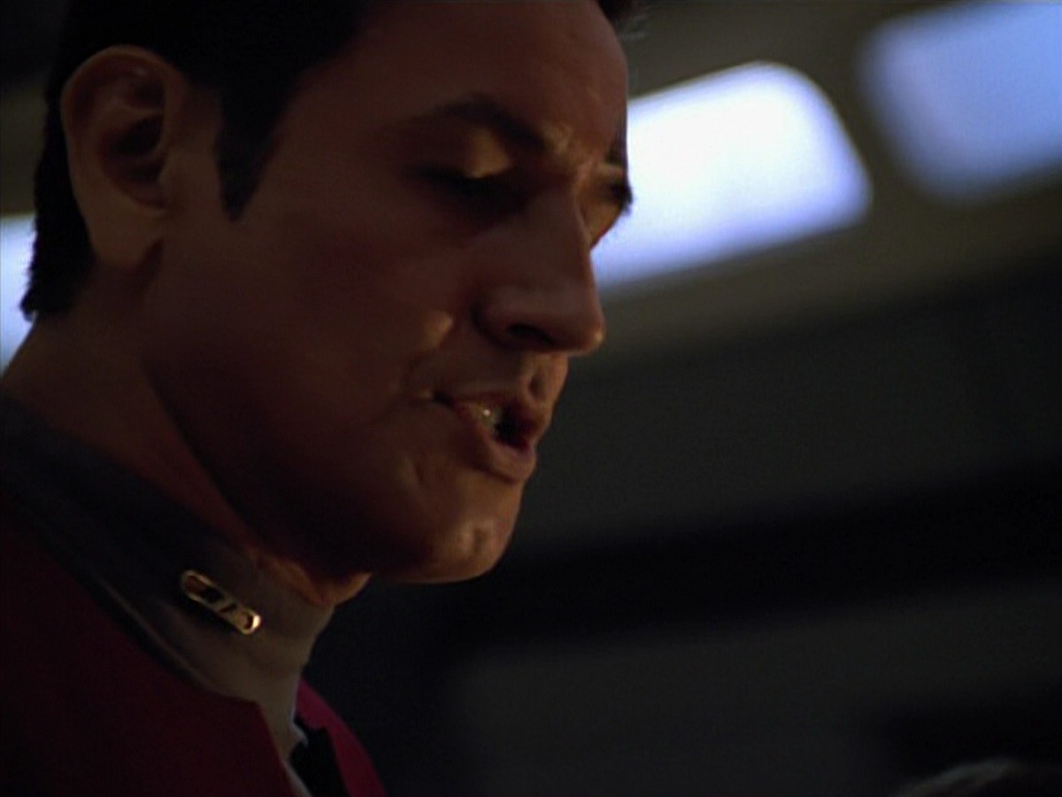 ariane179254_StarTrekVoyager_4x01-ScorpionPart2_2368.jpg