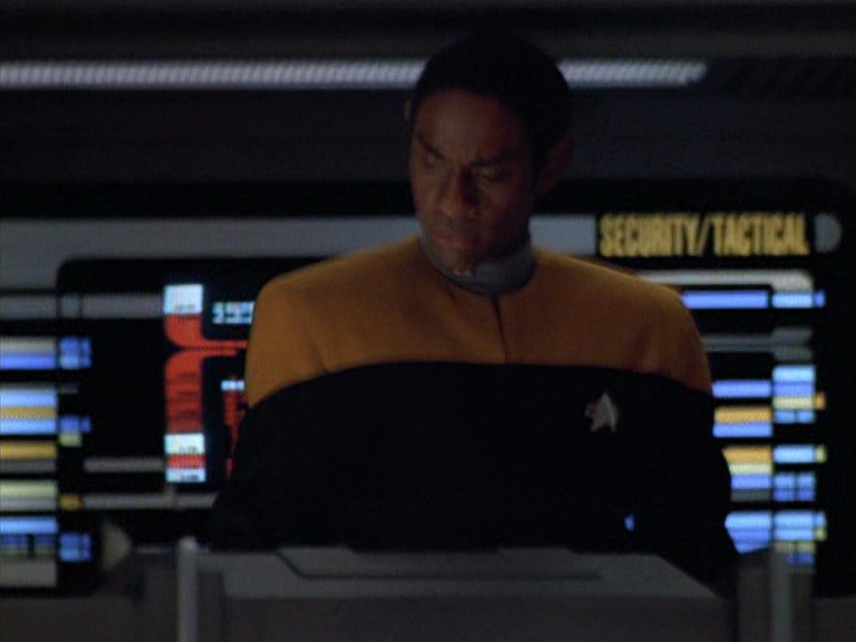 ariane179254_StarTrekVoyager_4x01-ScorpionPart2_2376.jpg