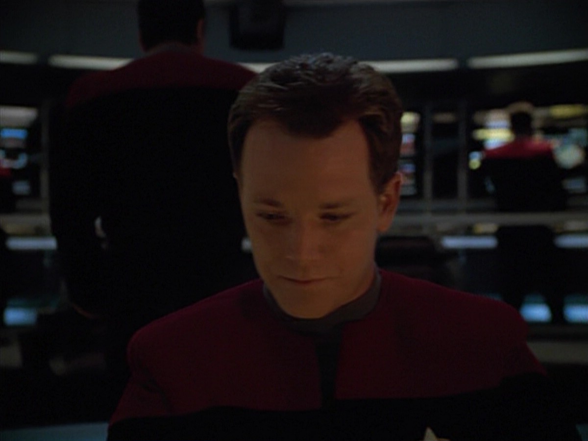 ariane179254_StarTrekVoyager_4x01-ScorpionPart2_2414.jpg