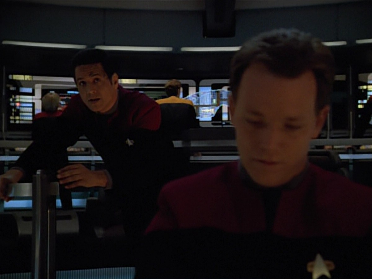 ariane179254_StarTrekVoyager_4x01-ScorpionPart2_2448.jpg